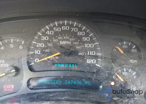 2004 Chevrolet Suburban 1500 Z71 z USA, uszkodzony, nr VIN 3GNFK16Z94G244030